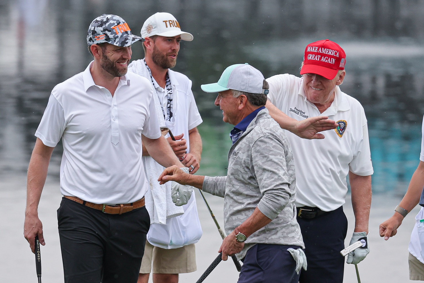  Steve Witkoff plays golf with Donald Trump